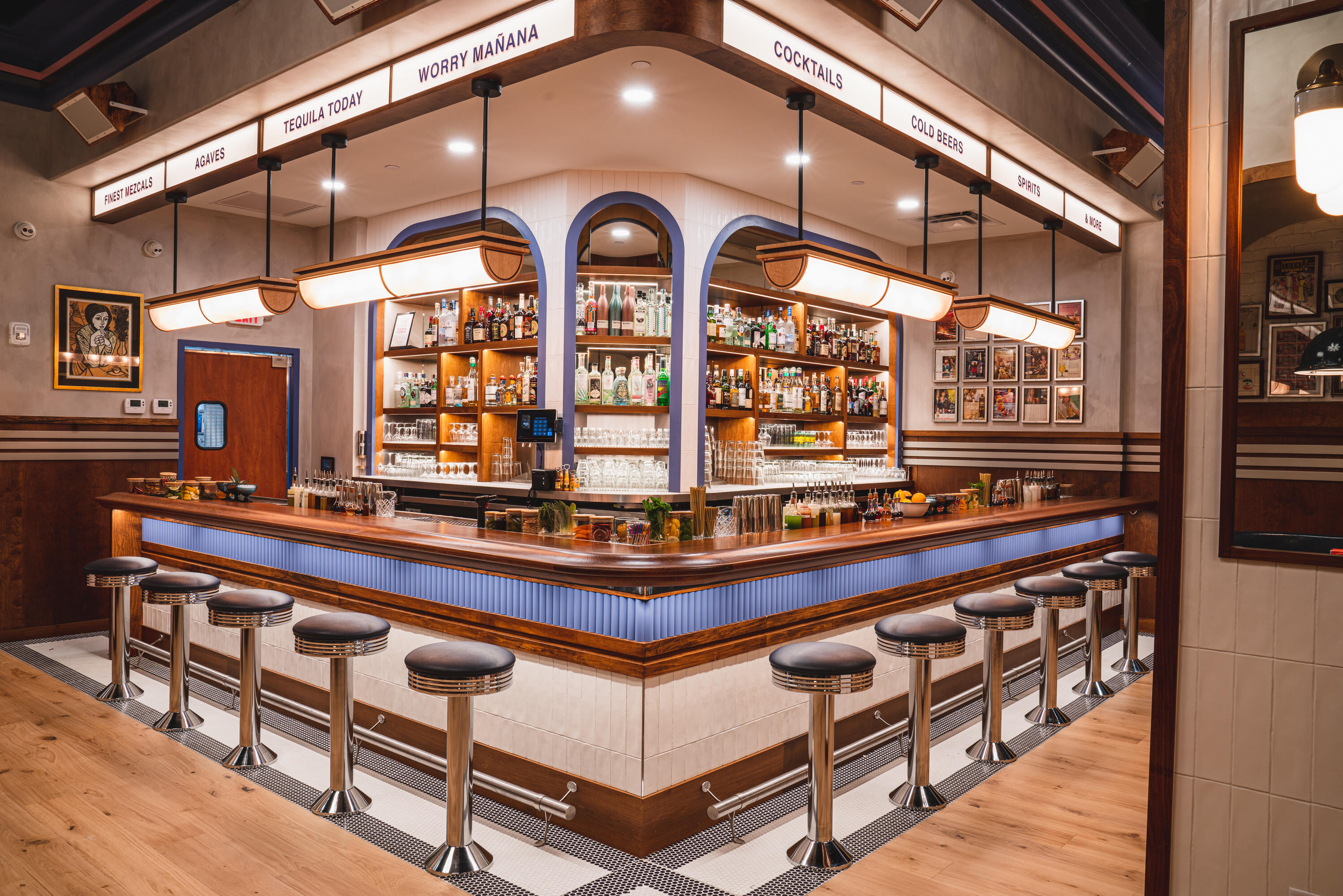 The 20 BEST Bar Design Ideas: How To Design A Bar (2024) | On the Line |  Toast POS