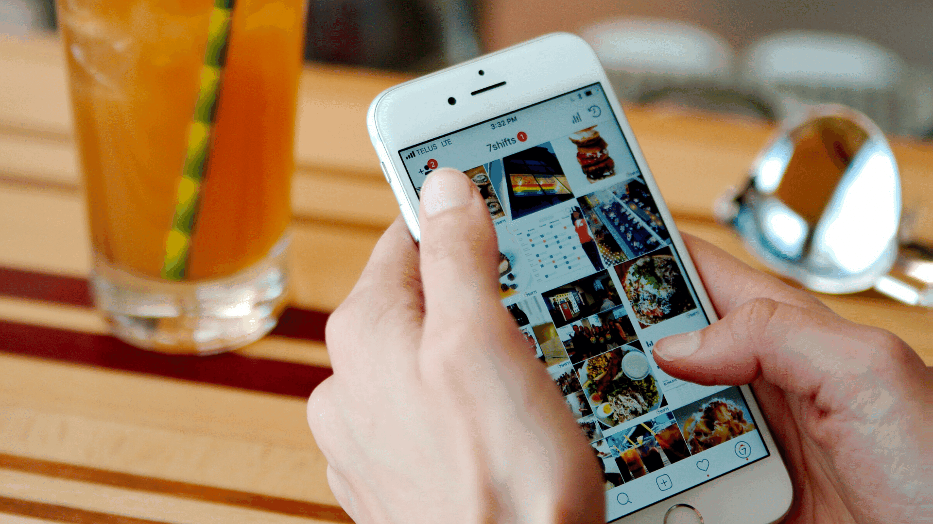 Social Media Marketing Guide For Restaurants Examples Of Restaurant Social Media Marketing On The Line Toast Pos