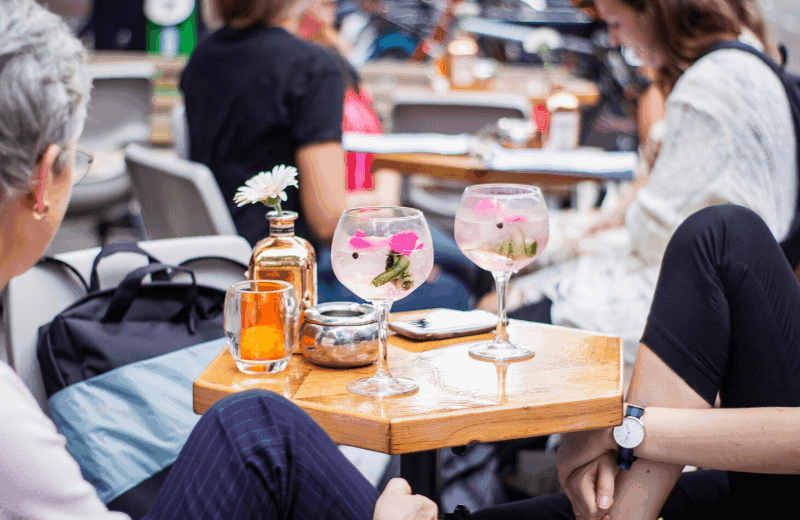 7 Restaurant Valentine's Day Ideas Your Guests Will Love - On the Line