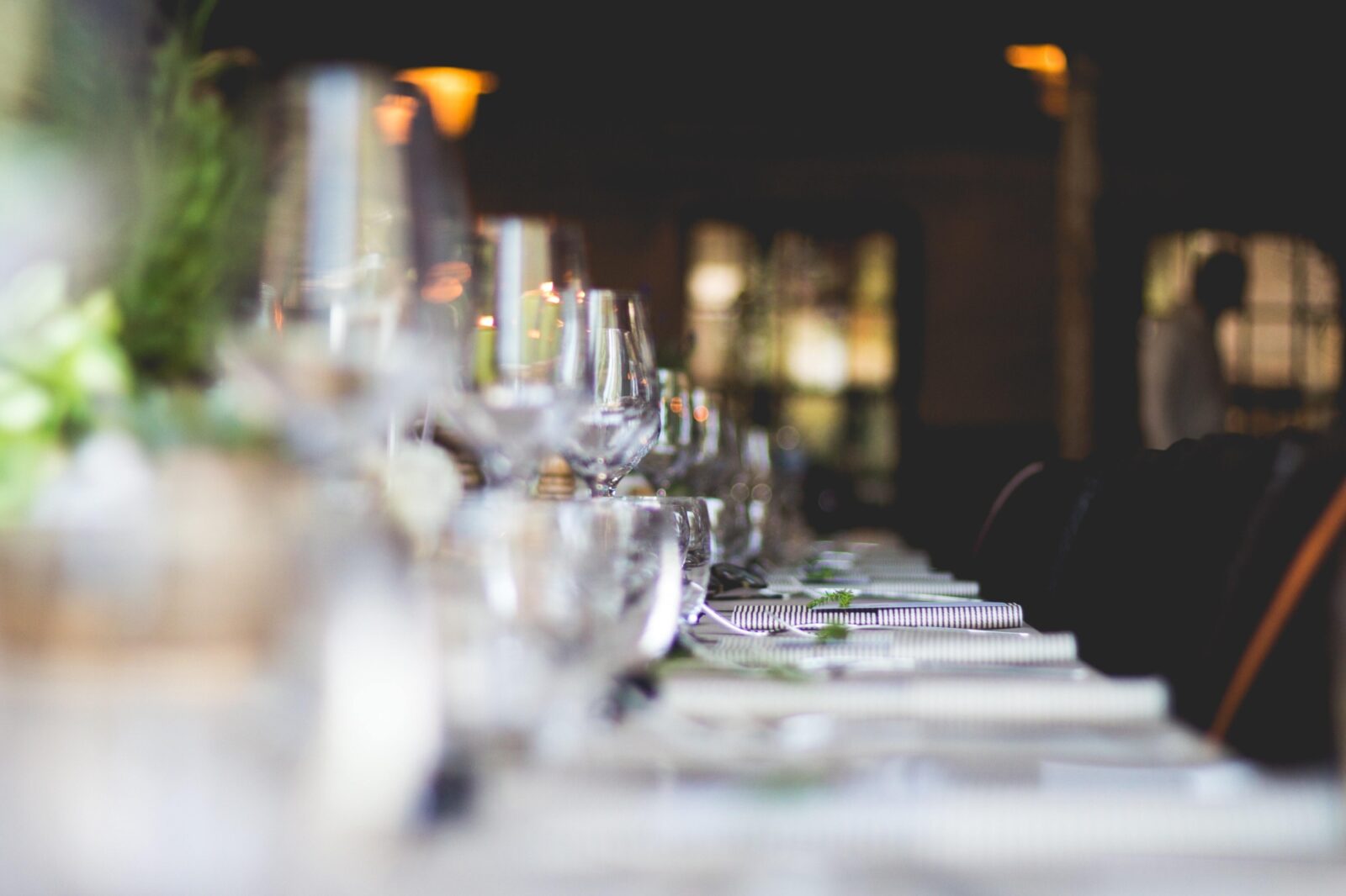How to Bus Tables at a Restaurant