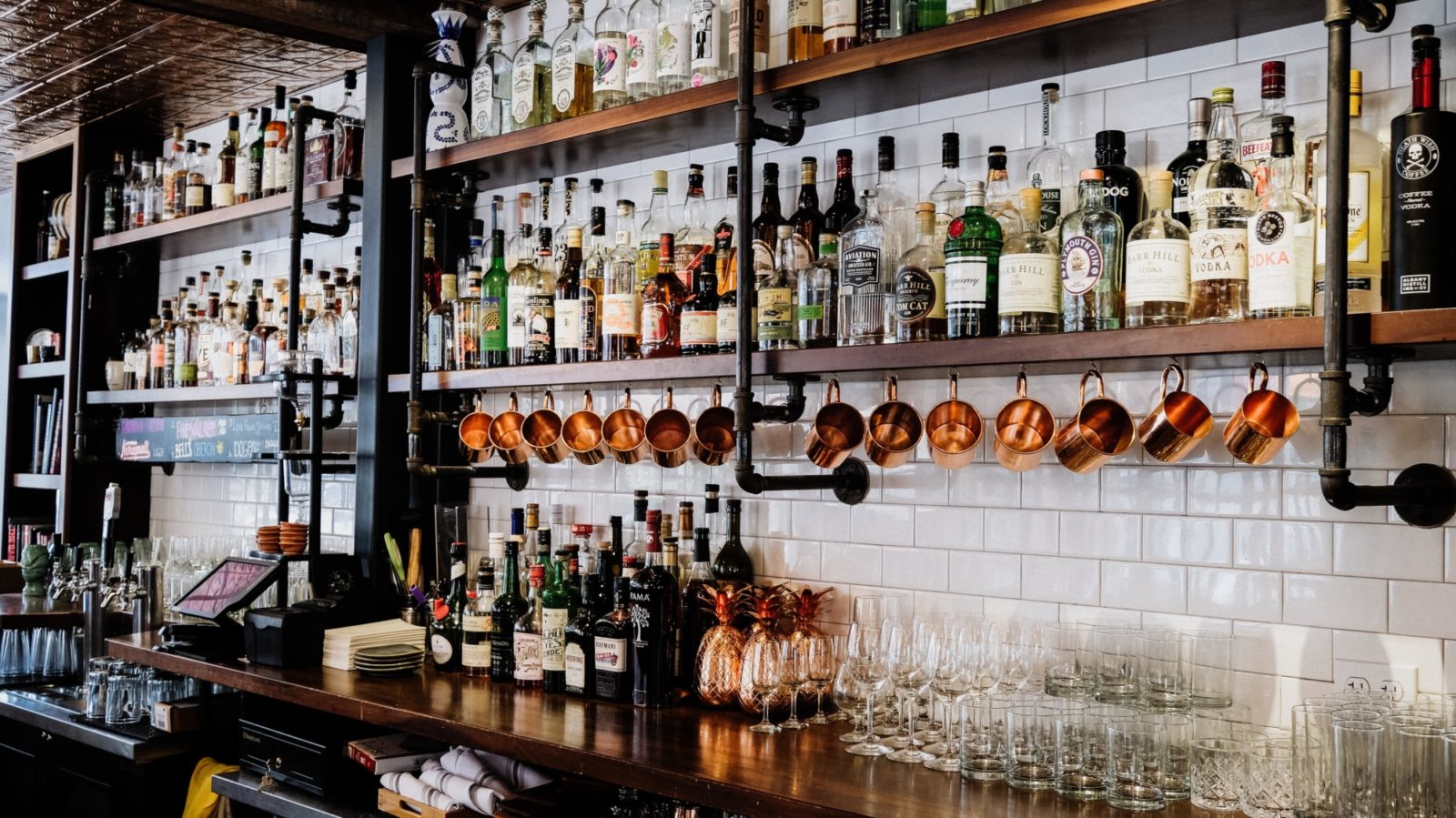 What is the Average Bar Profit Margin?