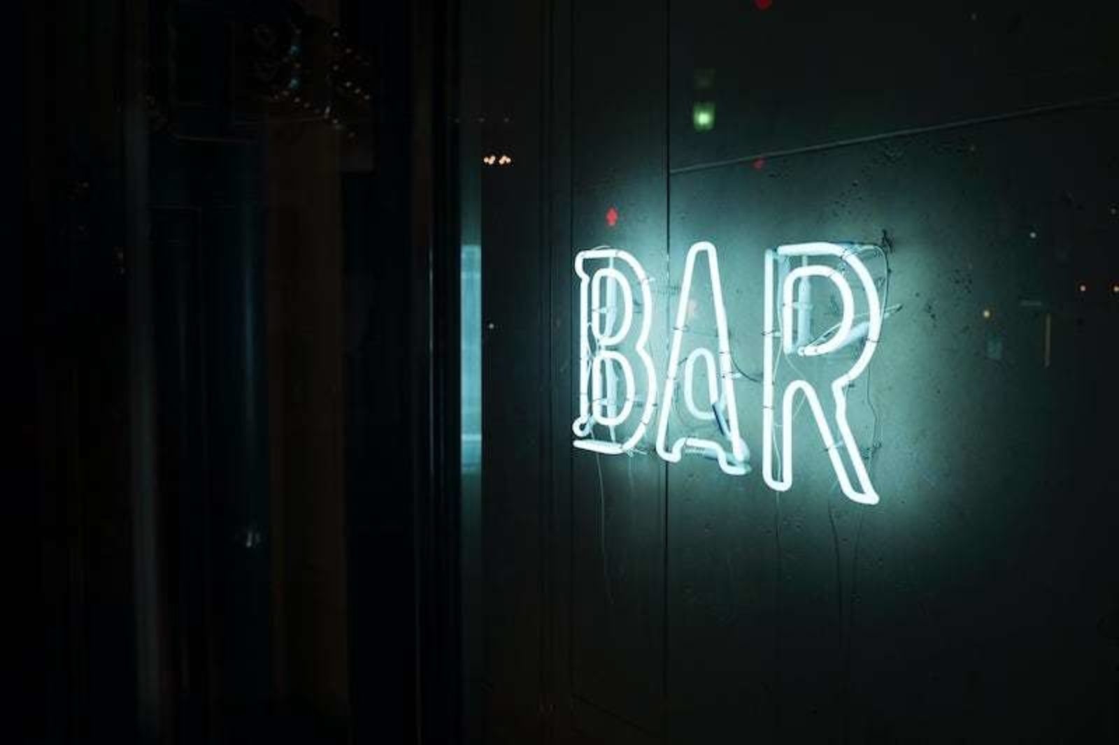 Unique Ways to Promote Your Bar