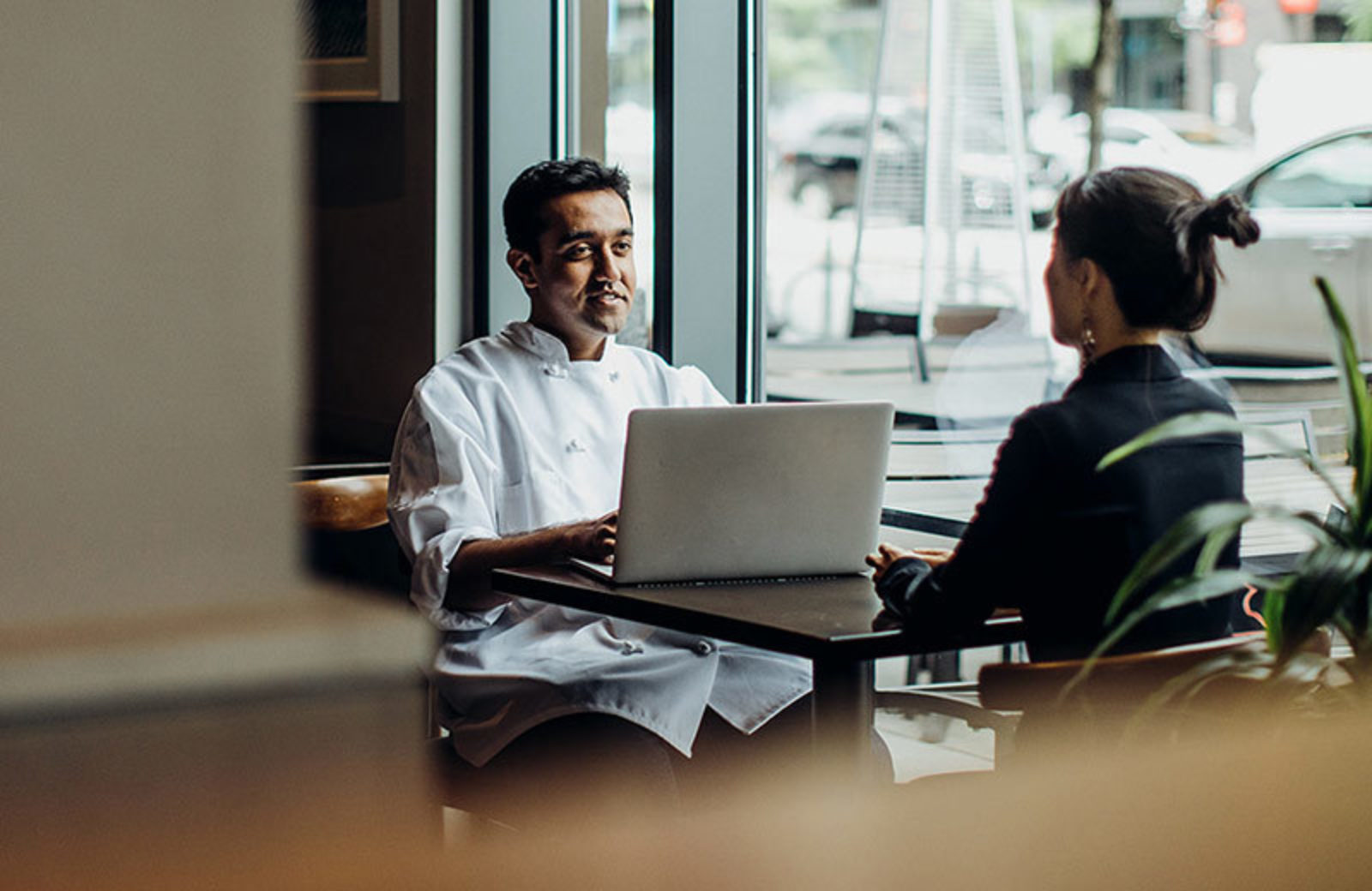 How to Create an Employee Referral Program That Hires for You