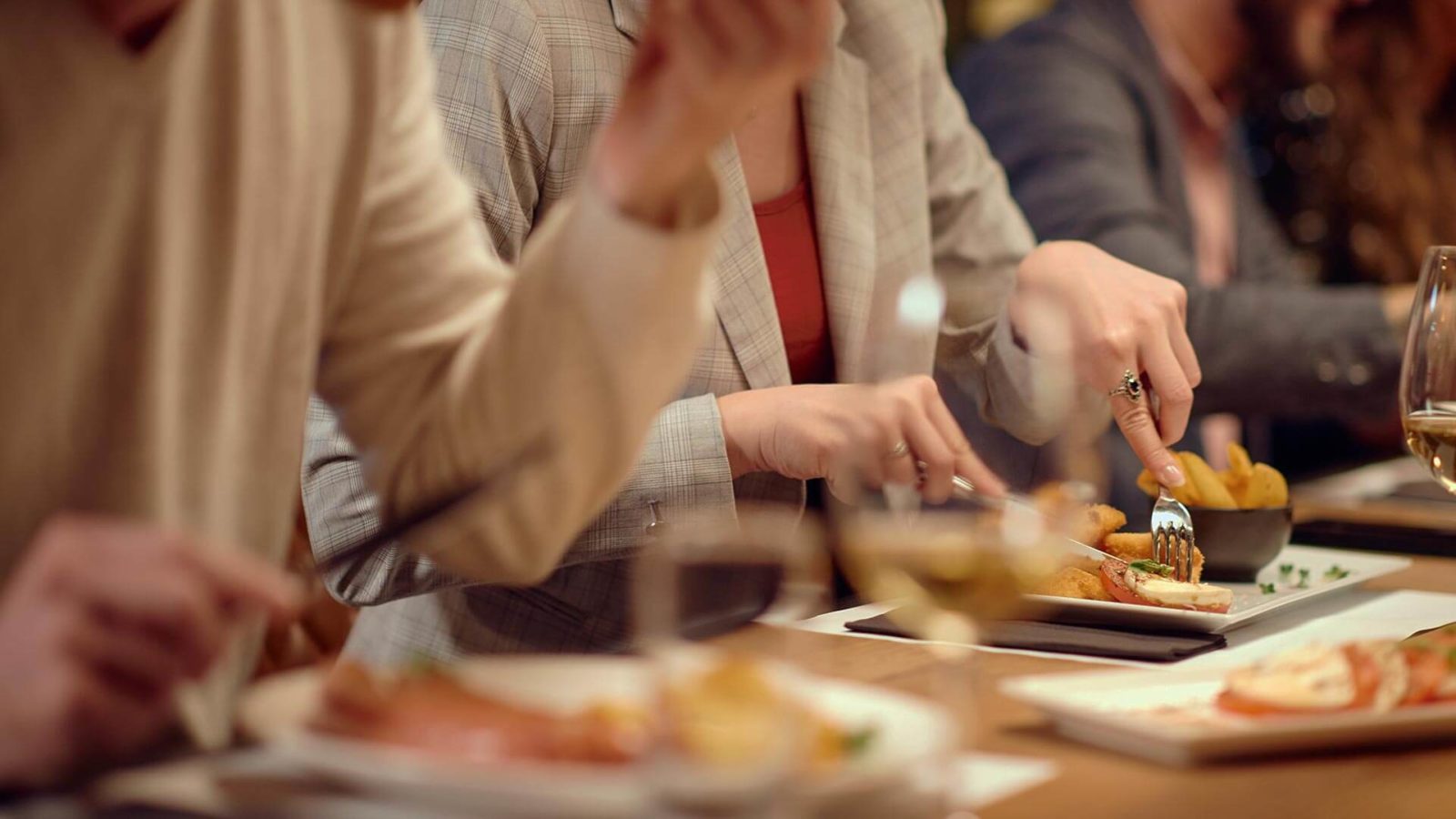 How to Accommodate Guests With Food Allergies