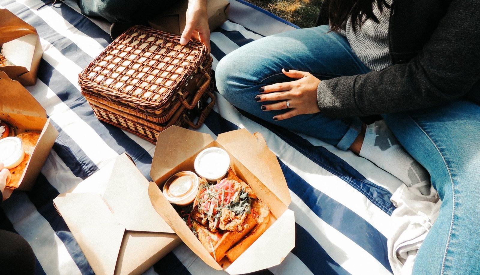 Online ordering picnic
