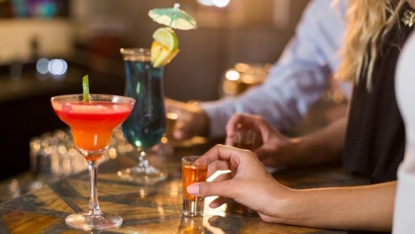 20 Examples Of Jaw Dropping Bar Designs And Setups Toast Pos