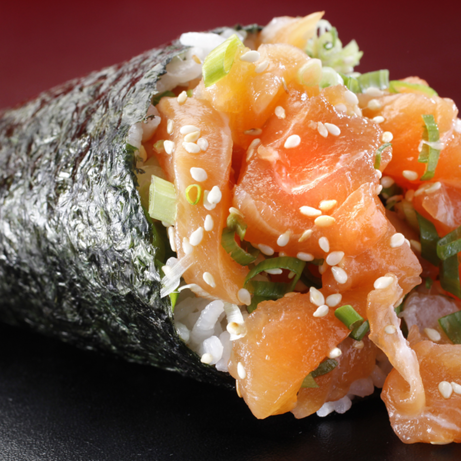 Salmon Sushi Handroll Adobe Stock 79399733 600x600 950dd6f