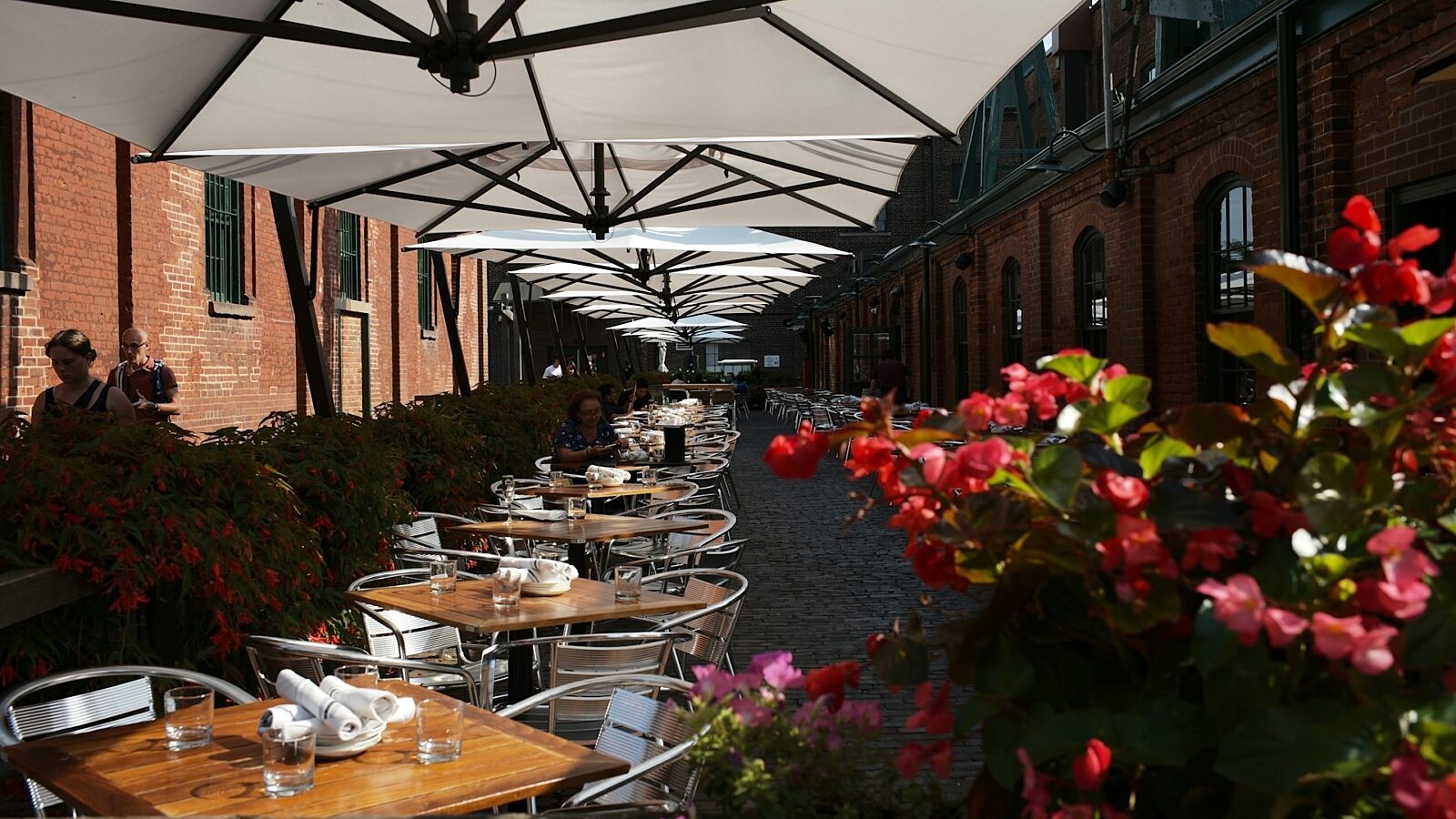 Restaurant outdoor seating