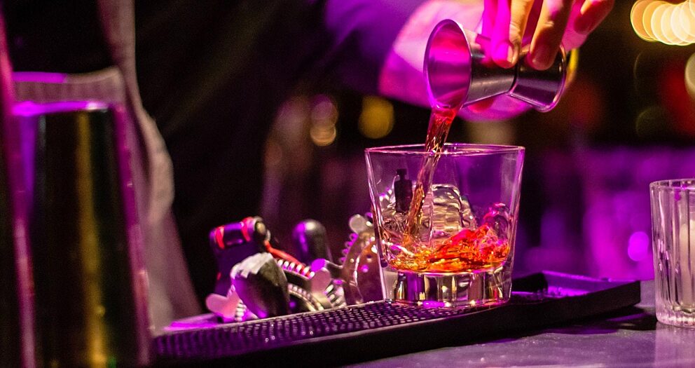 How Much do Make? (Average Revenue Data 2023) On