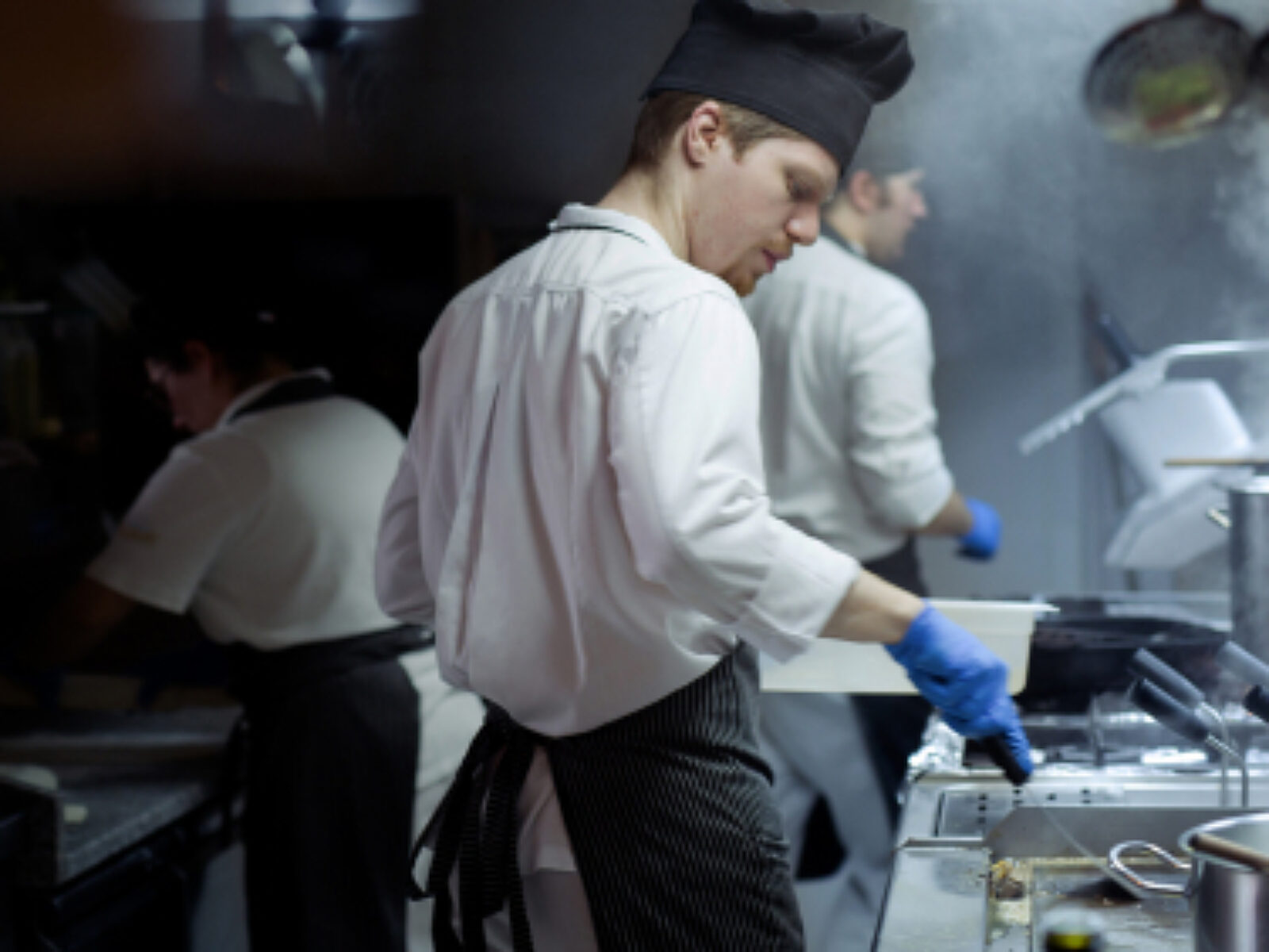 how to hire a line cook